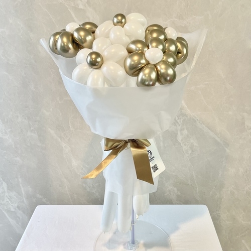 white×gold balloon bouque