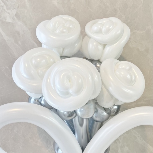 white×silver rose balloon bouquet[5]