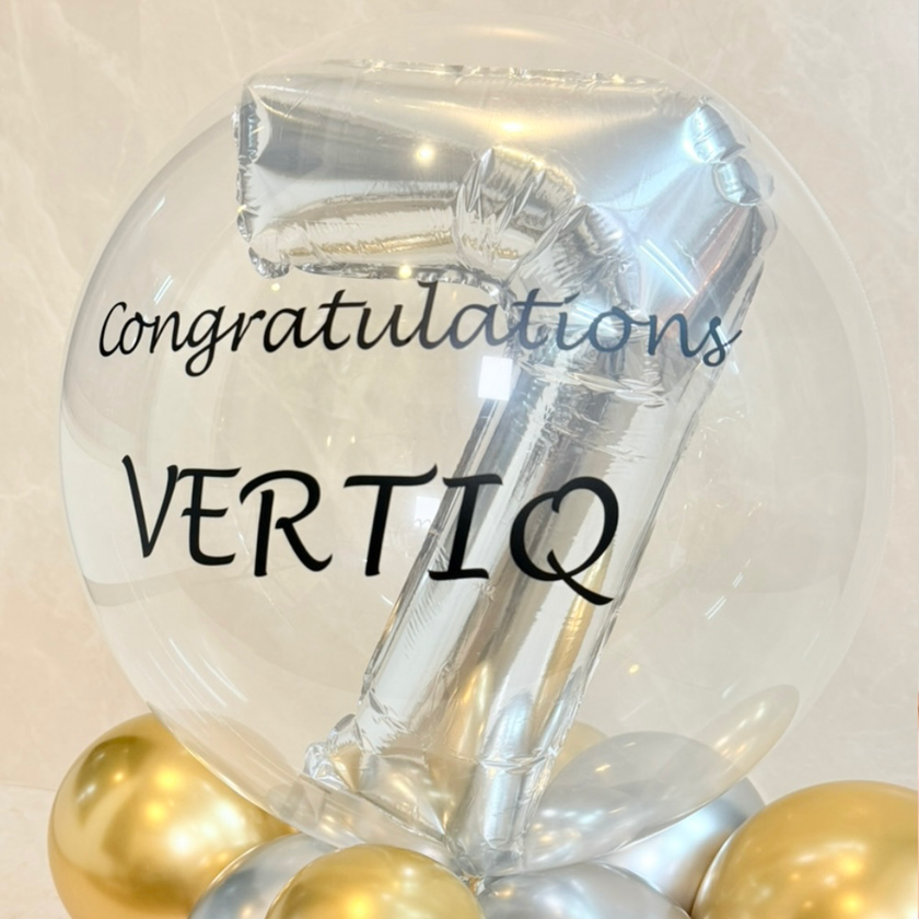 華やかシックのナンバーバルーンベース