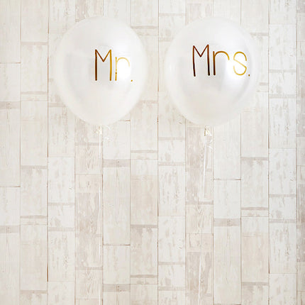 シンプルゴールドMr.&Mrs. Wedding