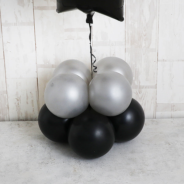 シックカラー×可愛いの絶妙バランス・モノクロスター！