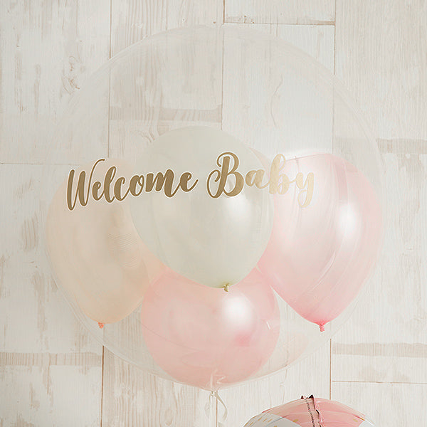 明るいピンクでWelcome Baby Girl