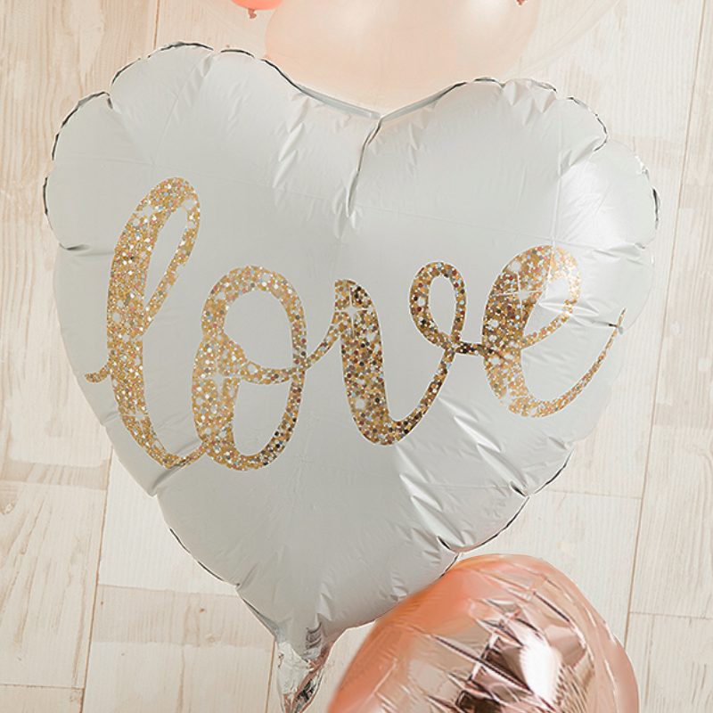 ニュアンスカラーで華を添えるHappy Wedding